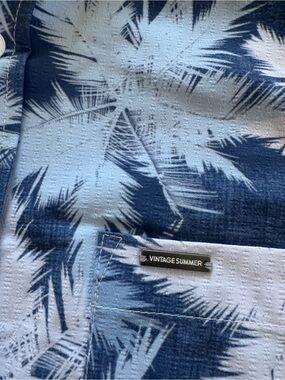 Vintage Summer vacay swimwear Men’s Blue Palm-Print shirt